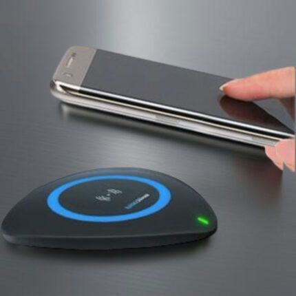 Brezžična polnilna postaja za telefone KD02