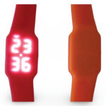 USB 8 GB ključ LED prikazovalnik, silikonski pas ura/datum