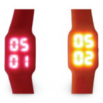 USB 8 GB ključ LED prikazovalnik, silikonski pas ura/datum