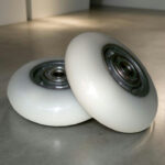 Kolešček za rolko (skateboard) z ležaji in vgrajene LED lučke - slika 2