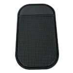 Podloga nedrseča za avto - črna